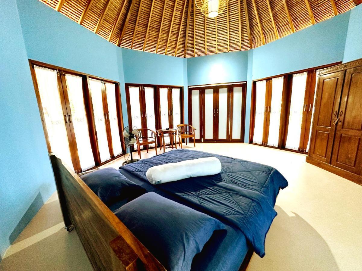 Khabita Beach Resort Lembar  Exterior foto