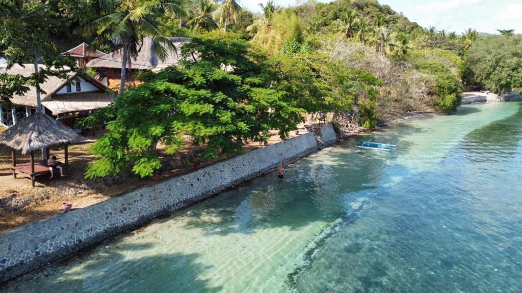 Khabita Beach Resort Lembar  Exterior foto